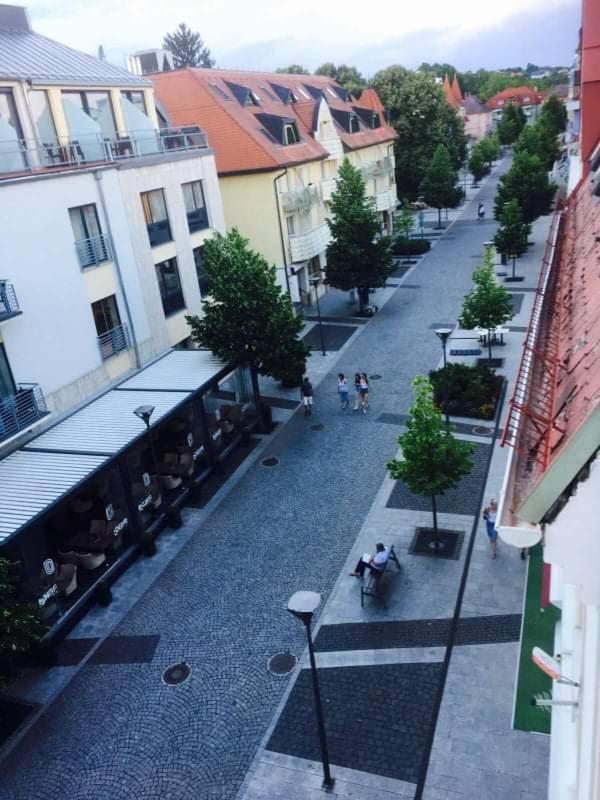 Geri Apartman Apartment Heviz Exterior photo